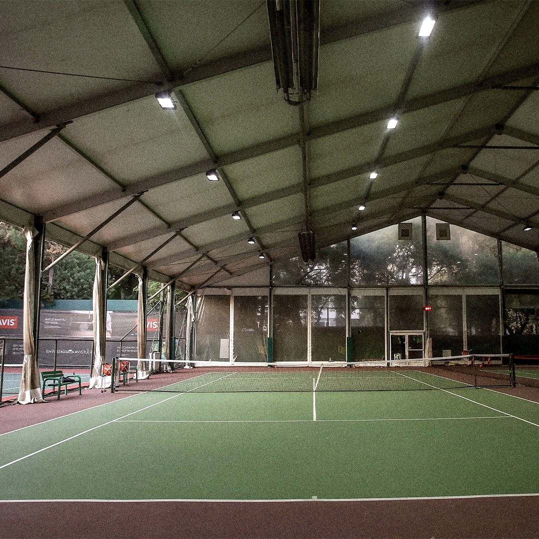 3. Kort kapalı, ısıtmalı